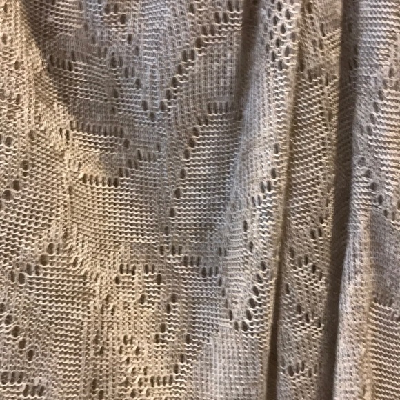 Halter top - Picture 2 of 5